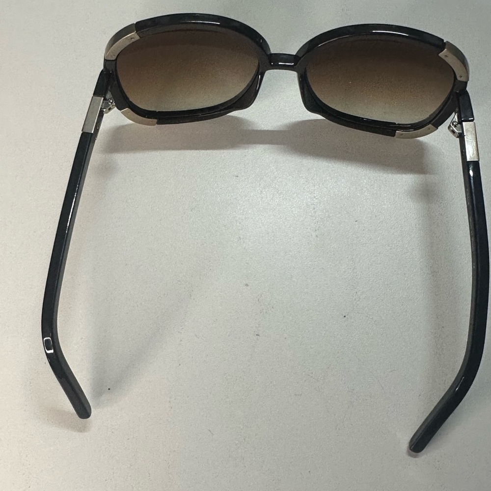Chloe Black and Tan Sunglasses - Picture 5 of 5
